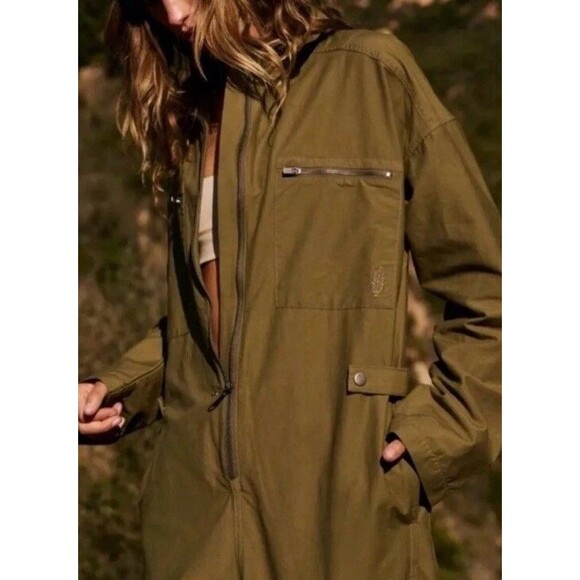 FP Movement Coverall Jumpsuit Mesmerize Me Utility Green sz XS NWOT - Picture 9 of 15